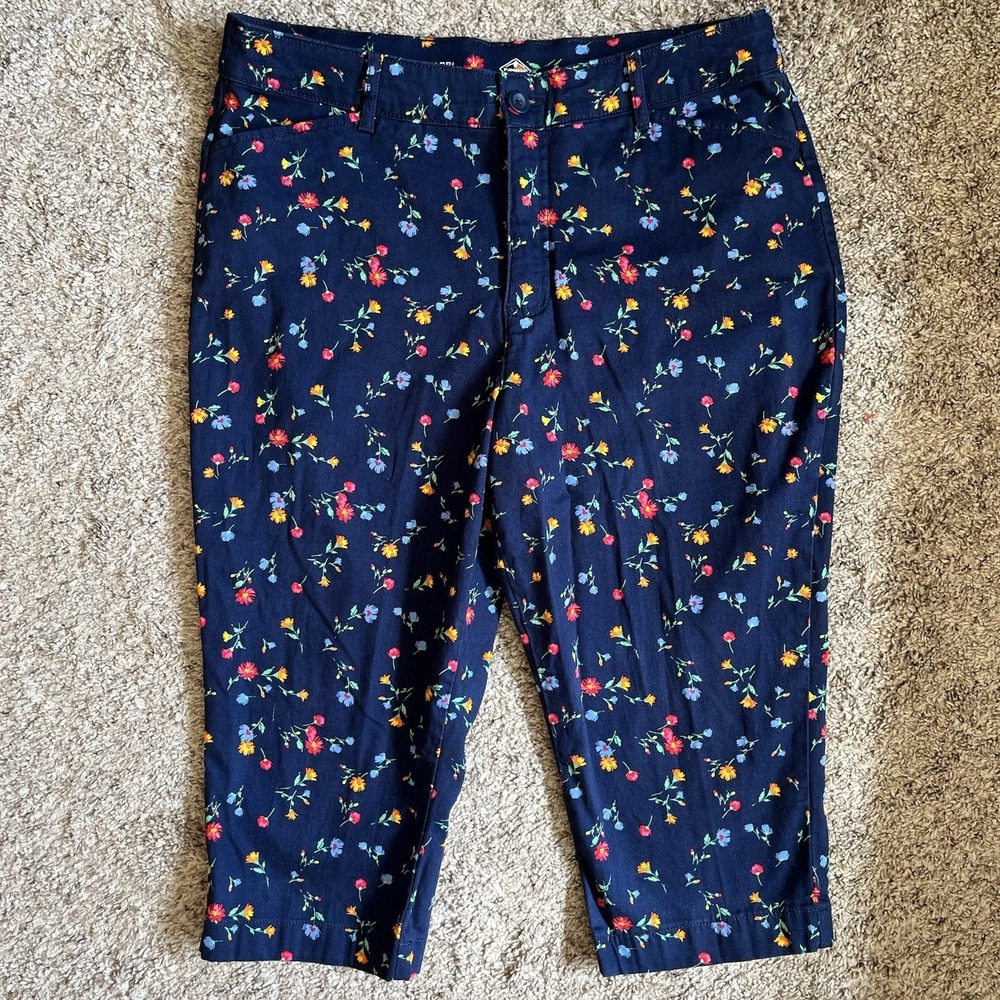 St John's Bay Capris Size 14 (34x18) Blue Floral Print